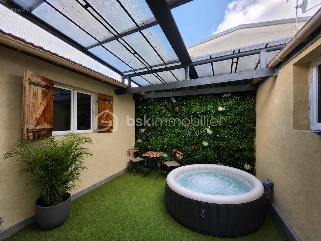 Appartement à LIVRY-GARGAN