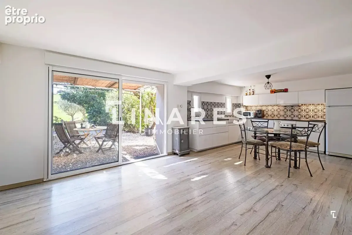 LA SELVAGGIA - Villa T7 de 190m2 - Parcelle 1137m2 - Piscine - 13190 ALLAUCH - photo 12