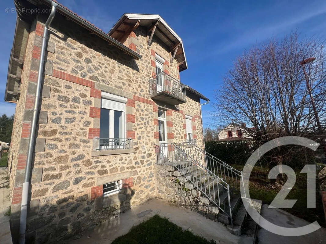 Maison à LACAPELLE-VIESCAMP