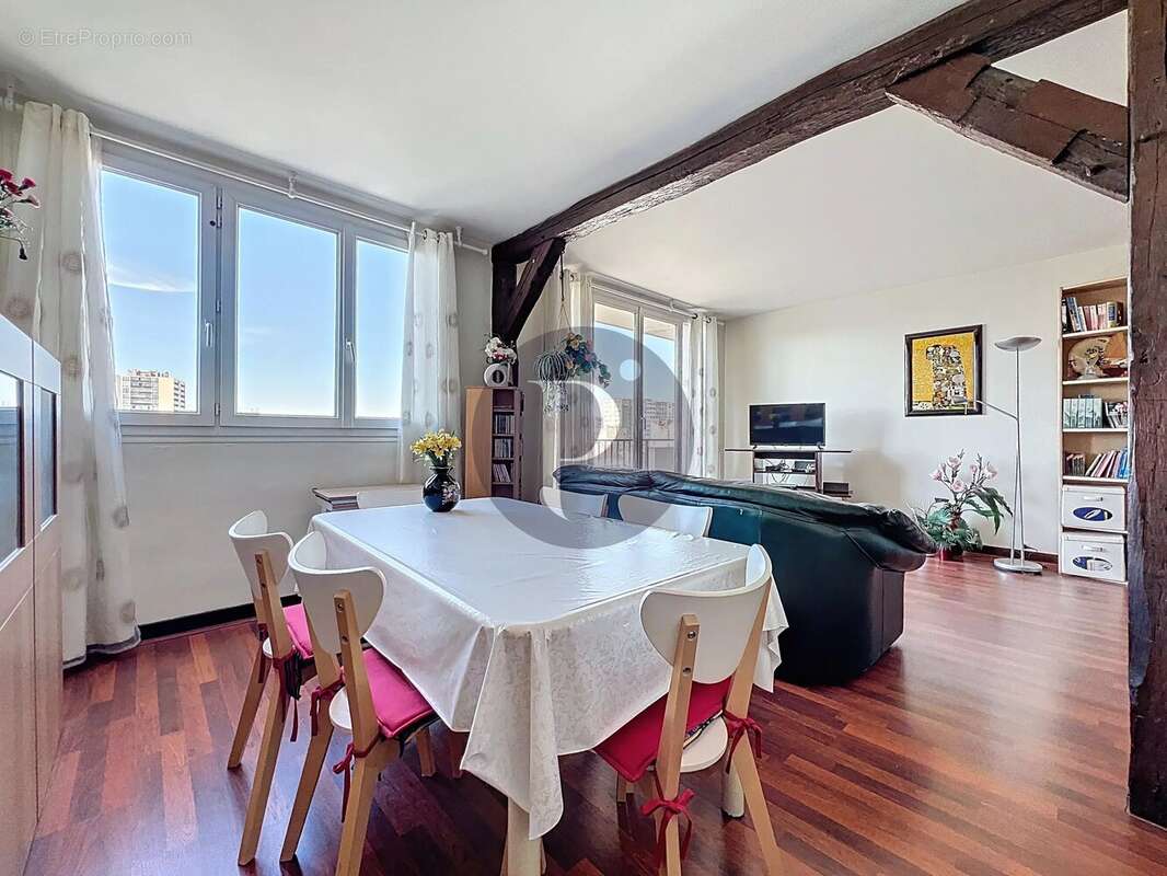 Appartement à VILLEJUIF