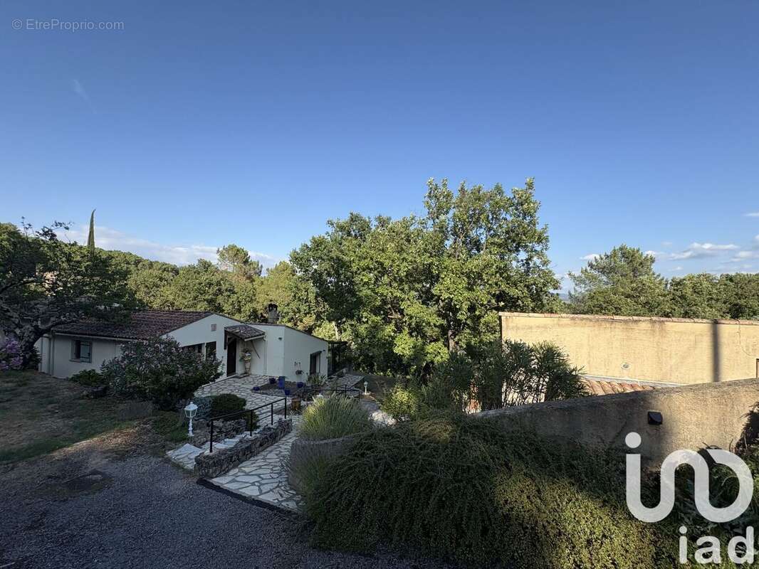 Photo 2 - Maison à CHASSIERS