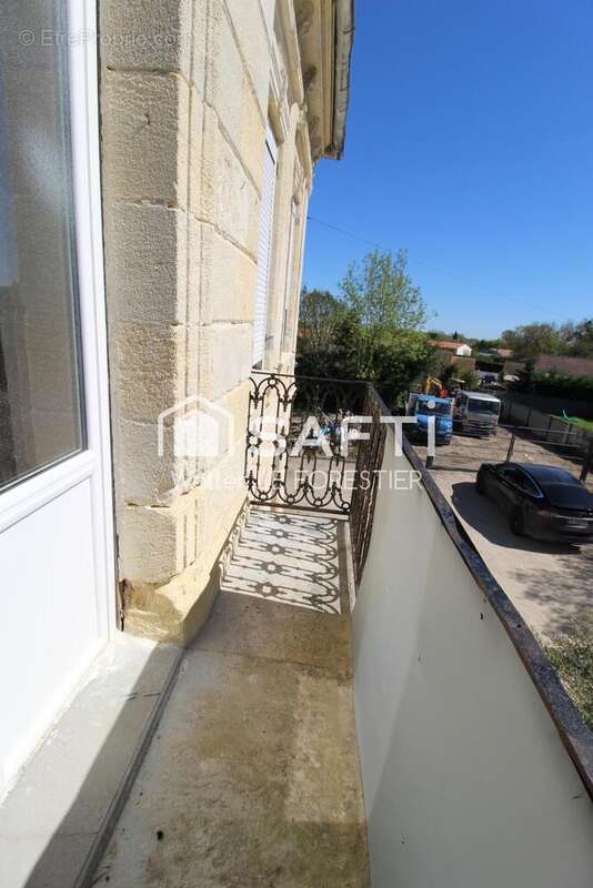 Photo 3 - Appartement à SAINT-LOUIS-DE-MONTFERRAND