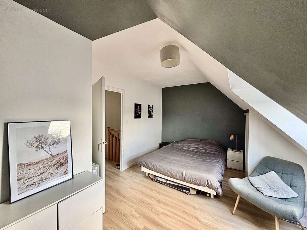 Appartement à CHAVAGNE