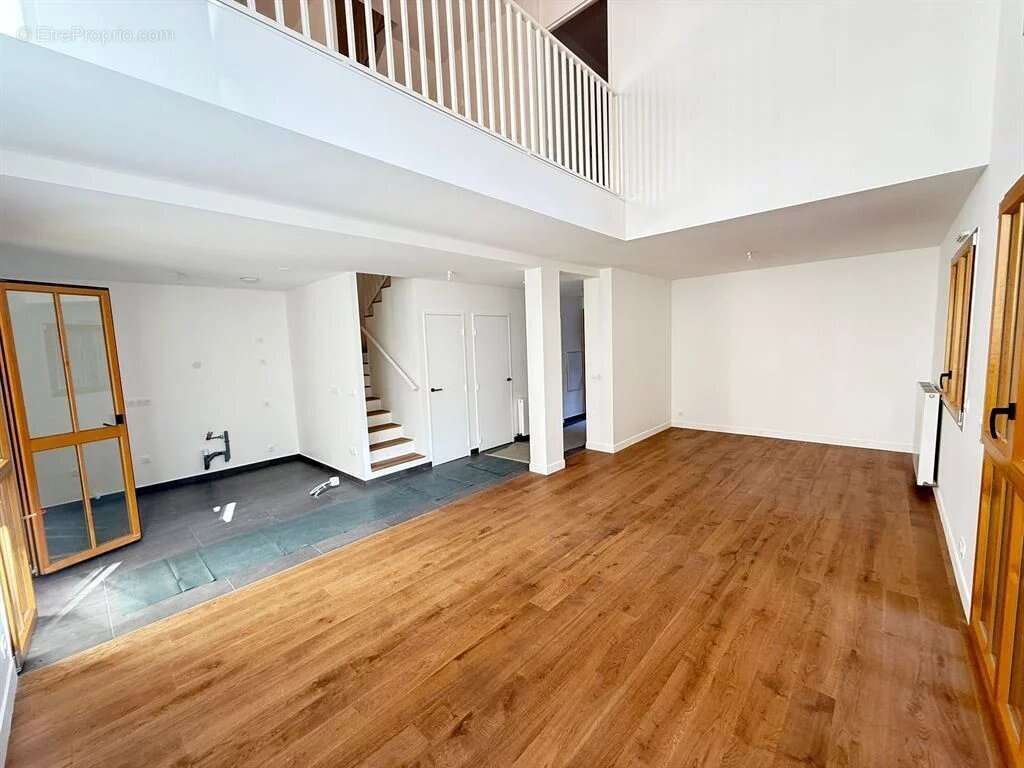 Maison à PARIS-12E