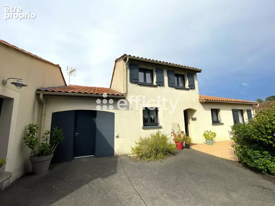 Maison 6 pièces 158 m² à vendre à Ludon-Medoc (33290) - photo 2