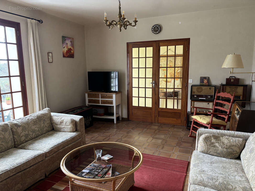 Maison à VICQ-EXEMPLET