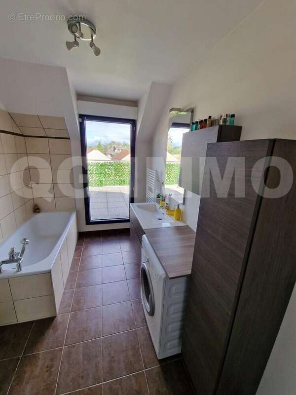 SDB COURTRY - Appartement à COURTRY