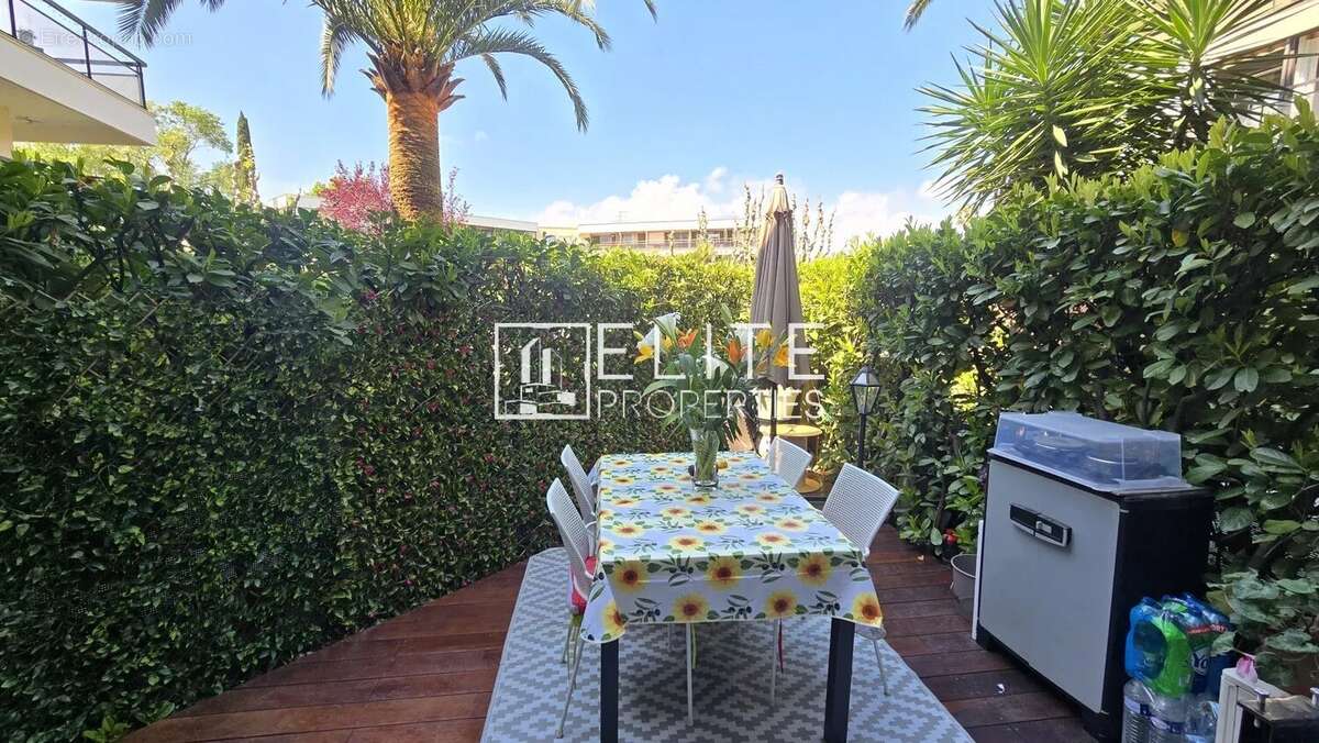 Appartement 2 pièces de 33m² + piscine, parking et cave – mandelieu - photo 15