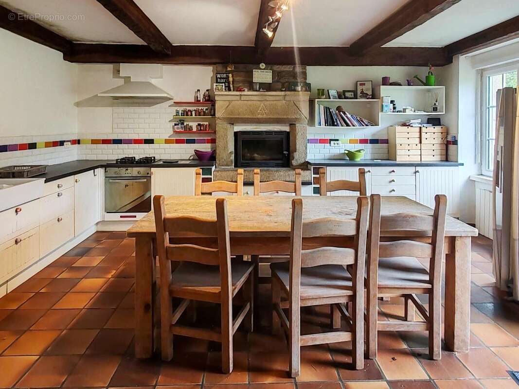 Maison 173 m² à Berrien  - photo 3