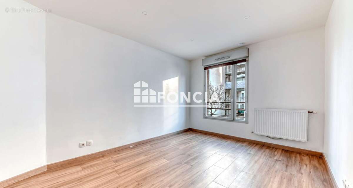 Appartement à VAULX-EN-VELIN