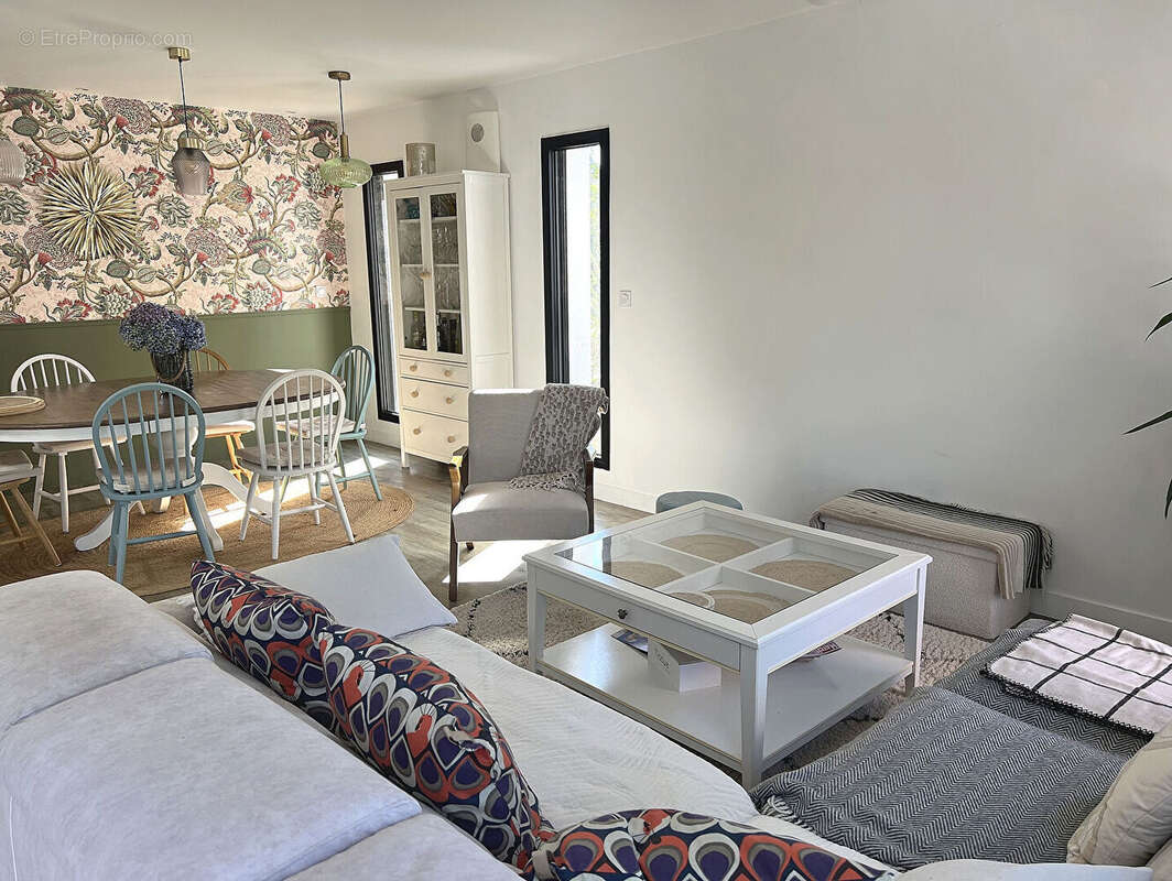Contemporaine de 2019 sur terrain 627m2 - photo 4