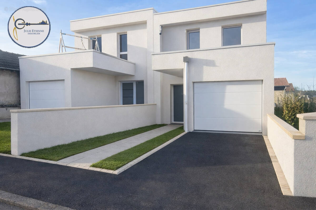 Maison à CHANTRAINE