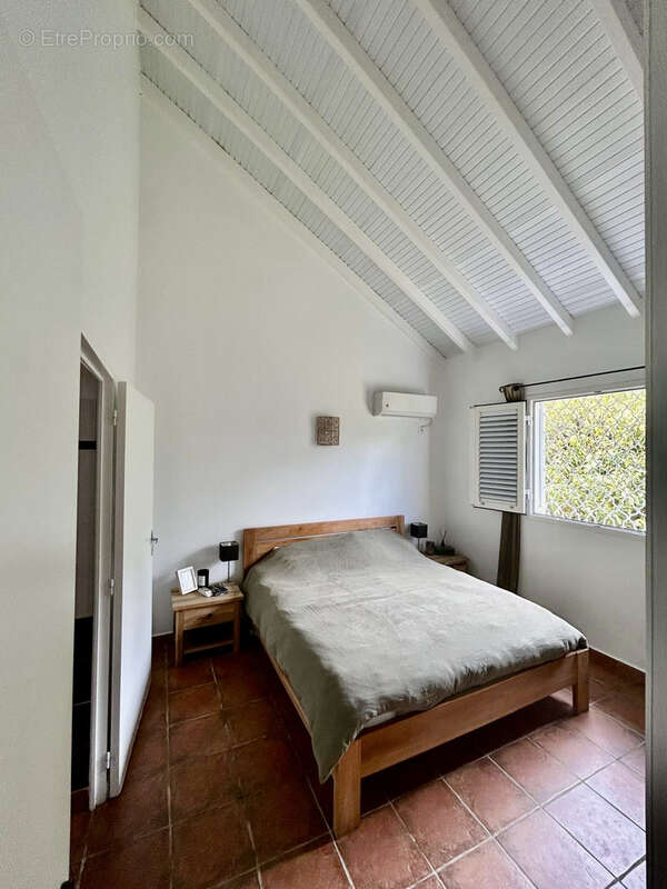 Maison à PETIT-BOURG