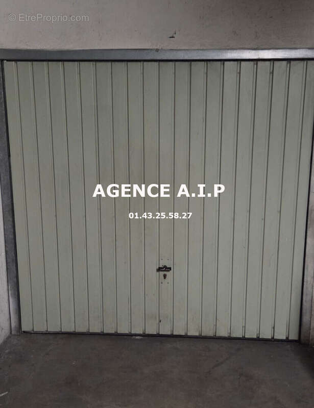 Parking à PARIS-10E