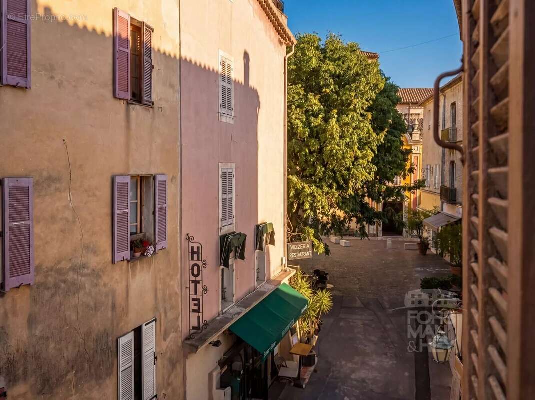 Appartement à VENCE