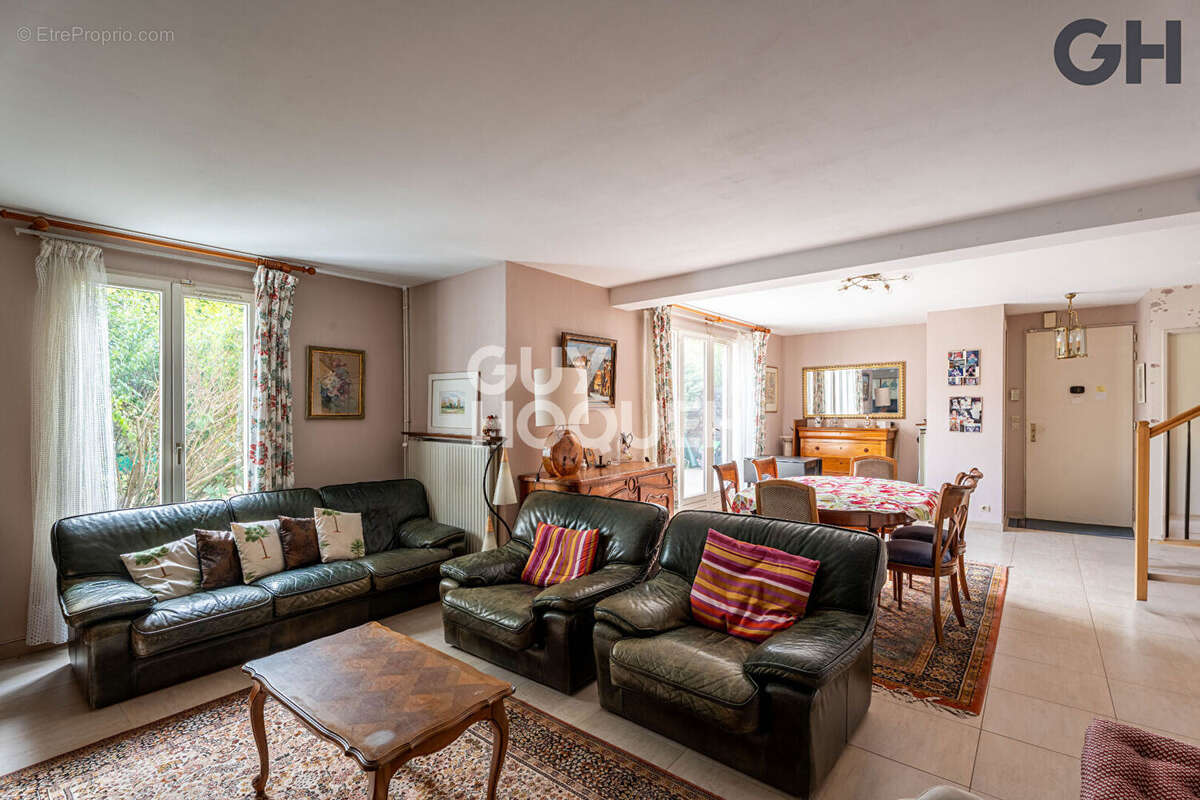 Charmante maison familiale de 6 pieces  (142.44 m²)  à soisy-sur-seine - photo 6