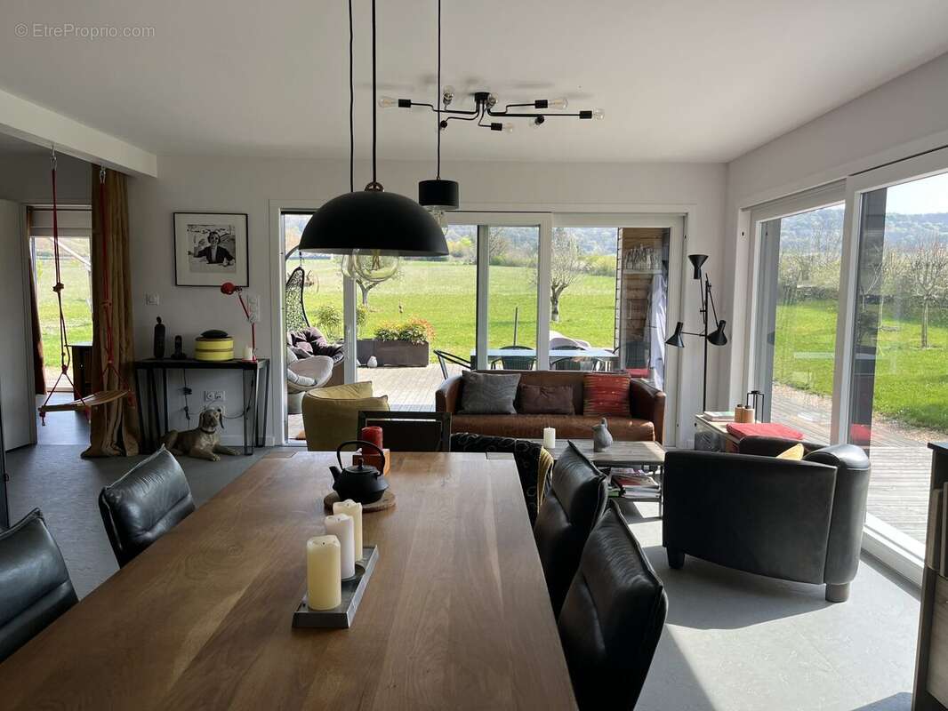 Maison à LA CHAPELLE-SOUS-BRANCION