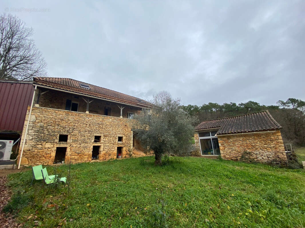 Maison à PUY-L&#039;EVEQUE