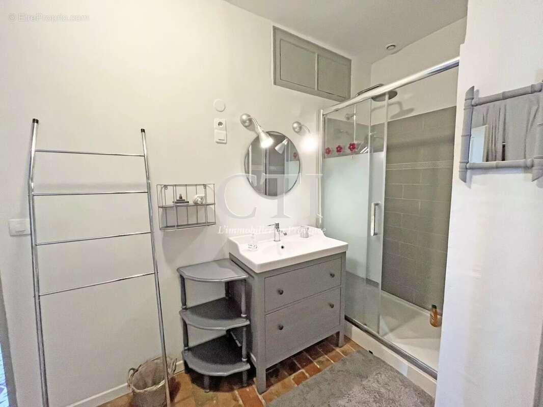 Maison à VAISON-LA-ROMAINE