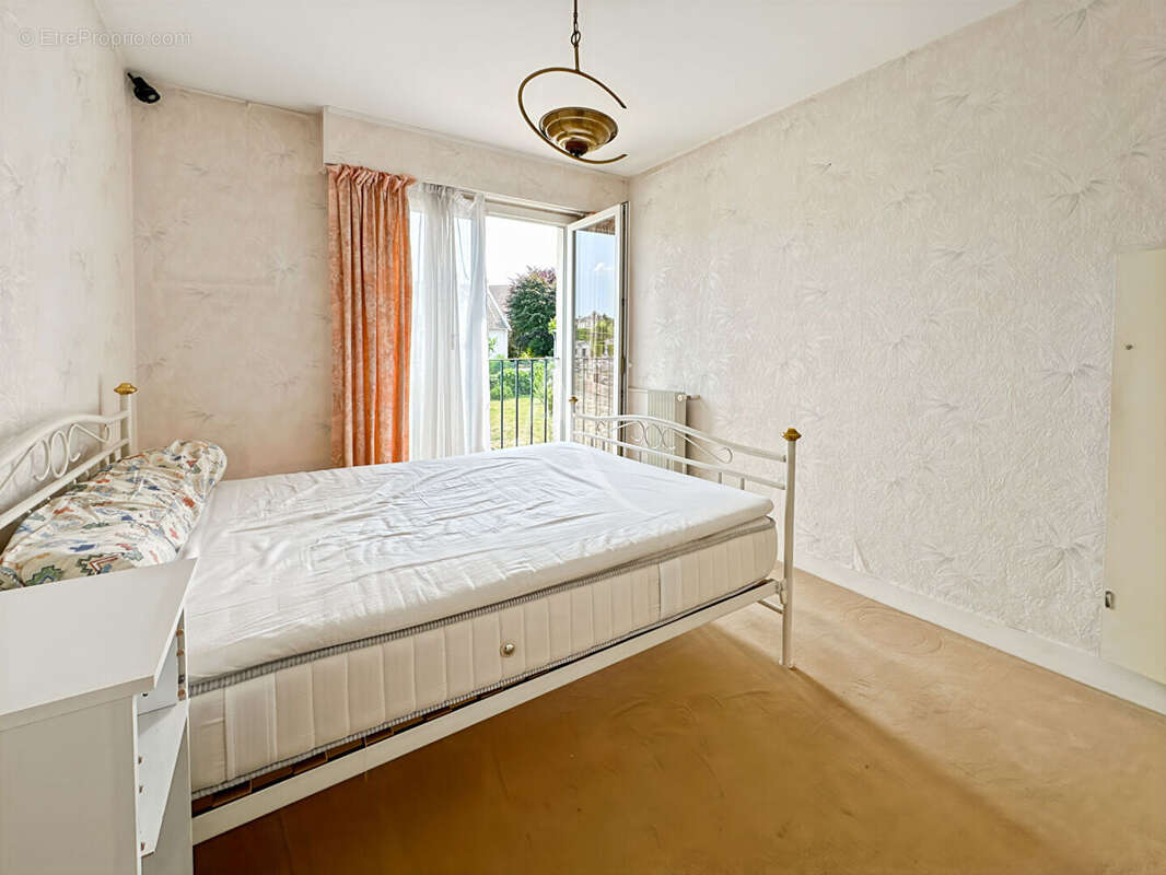 Appartement Poissy 4 pièce(s) 81.8 m2 - photo 6