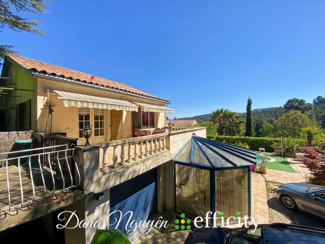 Maison à LA VERNAREDE