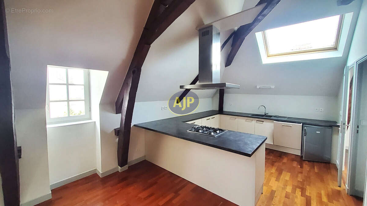 Appartement renove centre ville - 85 m2 (102,89 m2 au sol) - photo 3