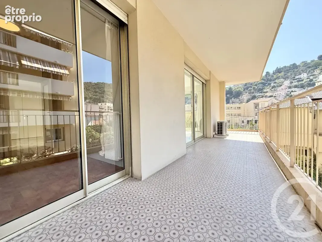 Appartement 4 pièces 89 m² à vendre à Nice (06100) - photo 2
