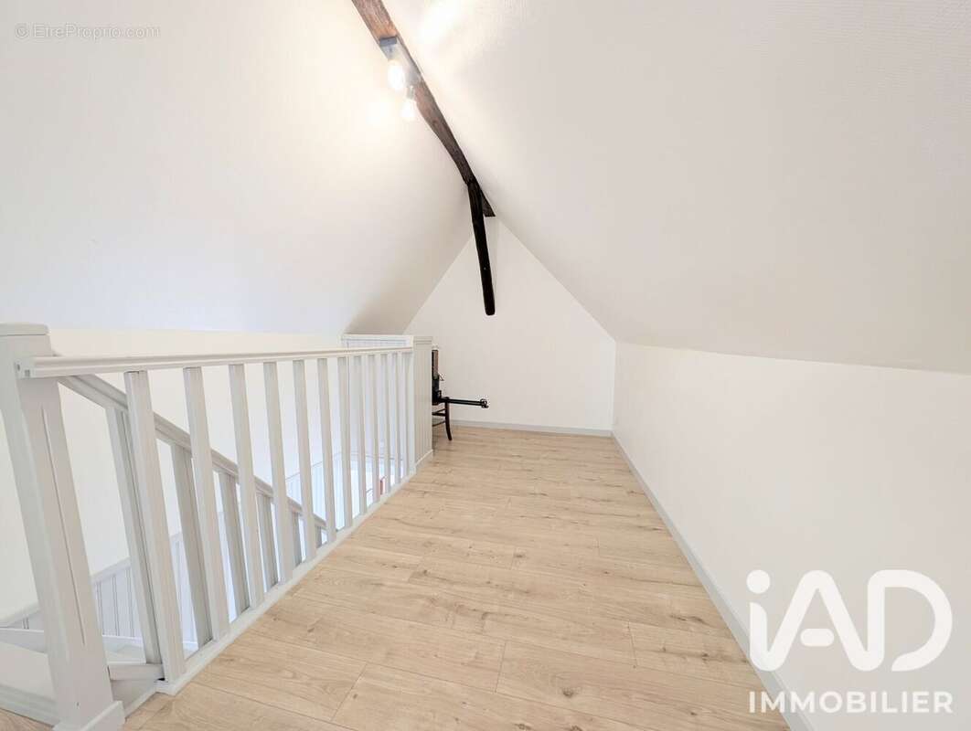Maison 35 m² à Lorris  - photo 4