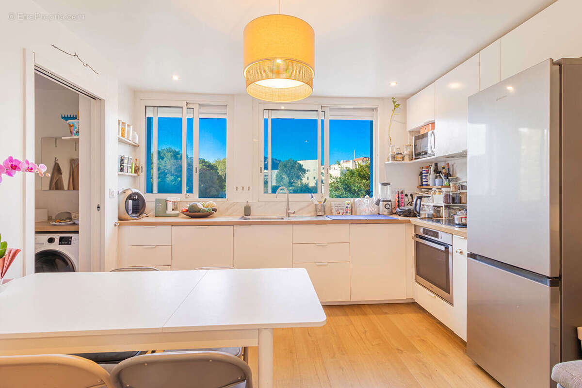 Appartement à MARSEILLE-8E