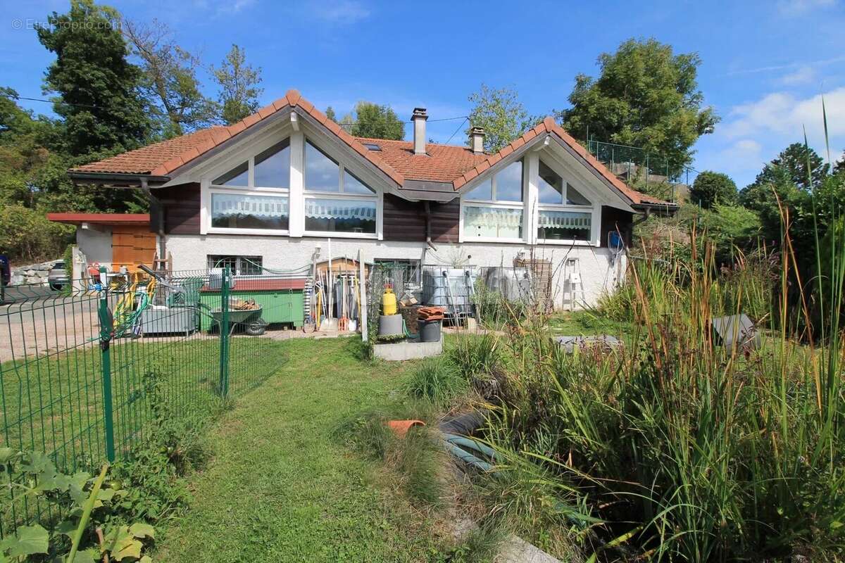 Maison à PERRIGNIER