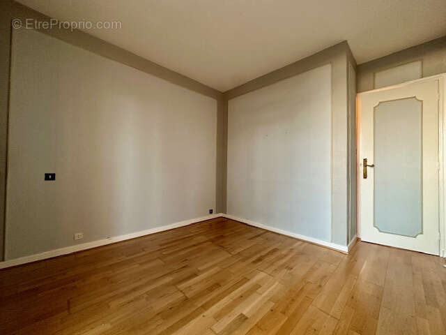 Appartement à ROMANS-SUR-ISERE