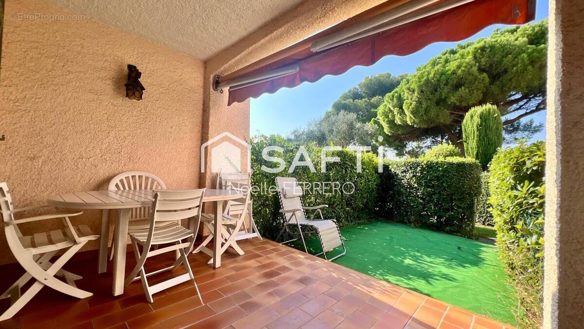 Photo 1 - Appartement à SAINT-RAPHAEL