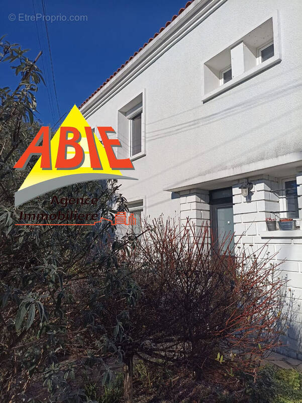 Photo 1 - Maison à NIORT