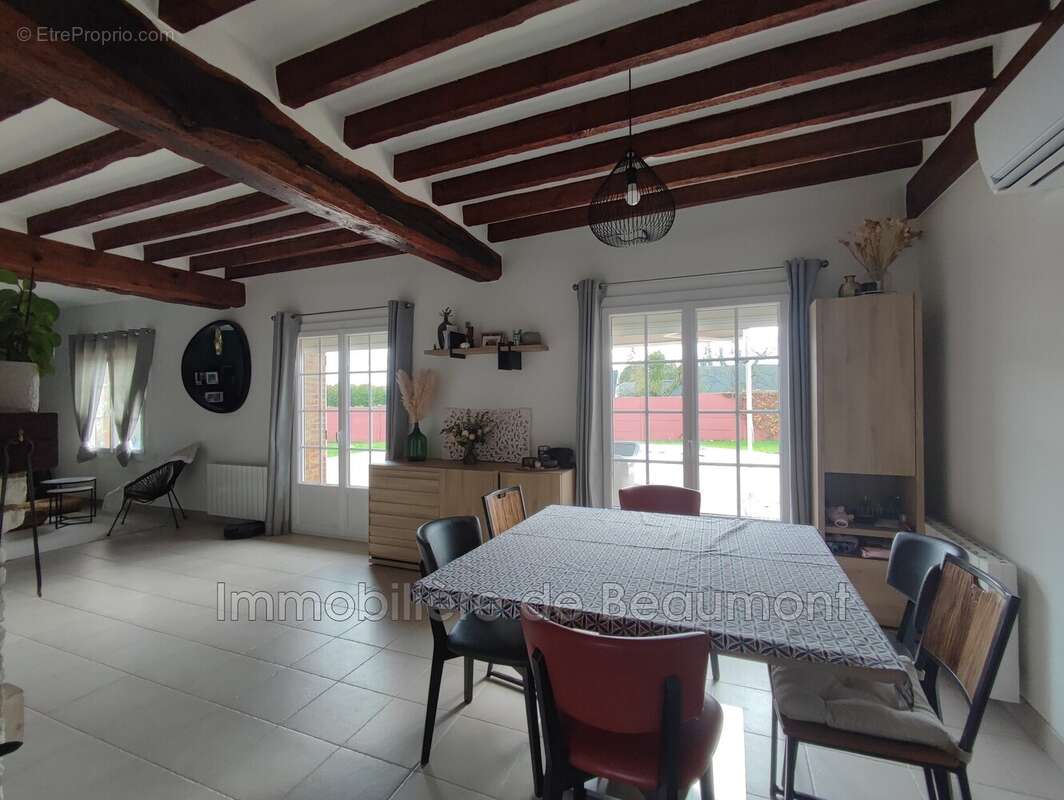 Maison à LE NEUBOURG