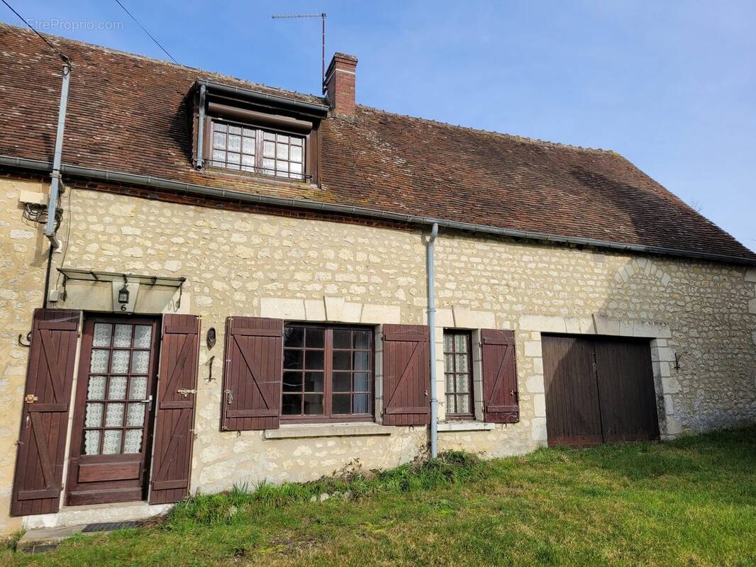 Maison à MAUVES-SUR-HUISNE
