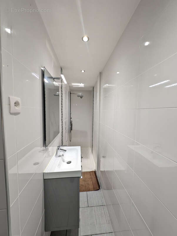 Maison à SAINTE-GENEVIEVE-DES-BOIS