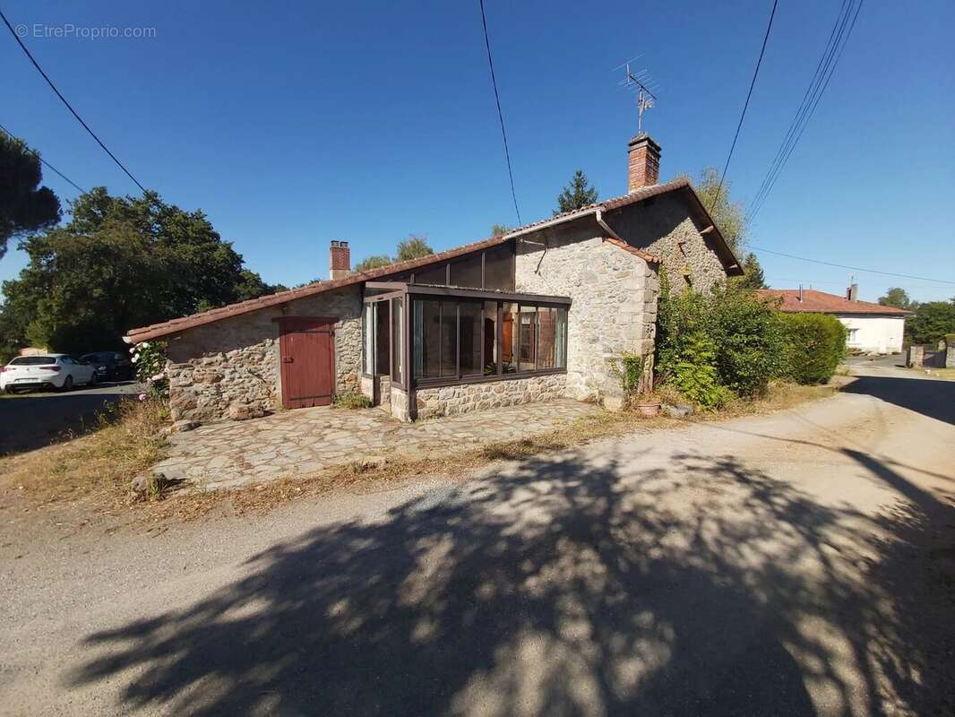 Maison de campagne à rénover - photo 7