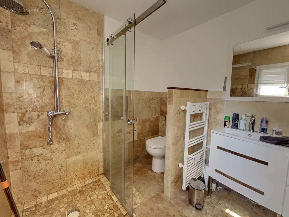 Maison à SAINT-ASTIER