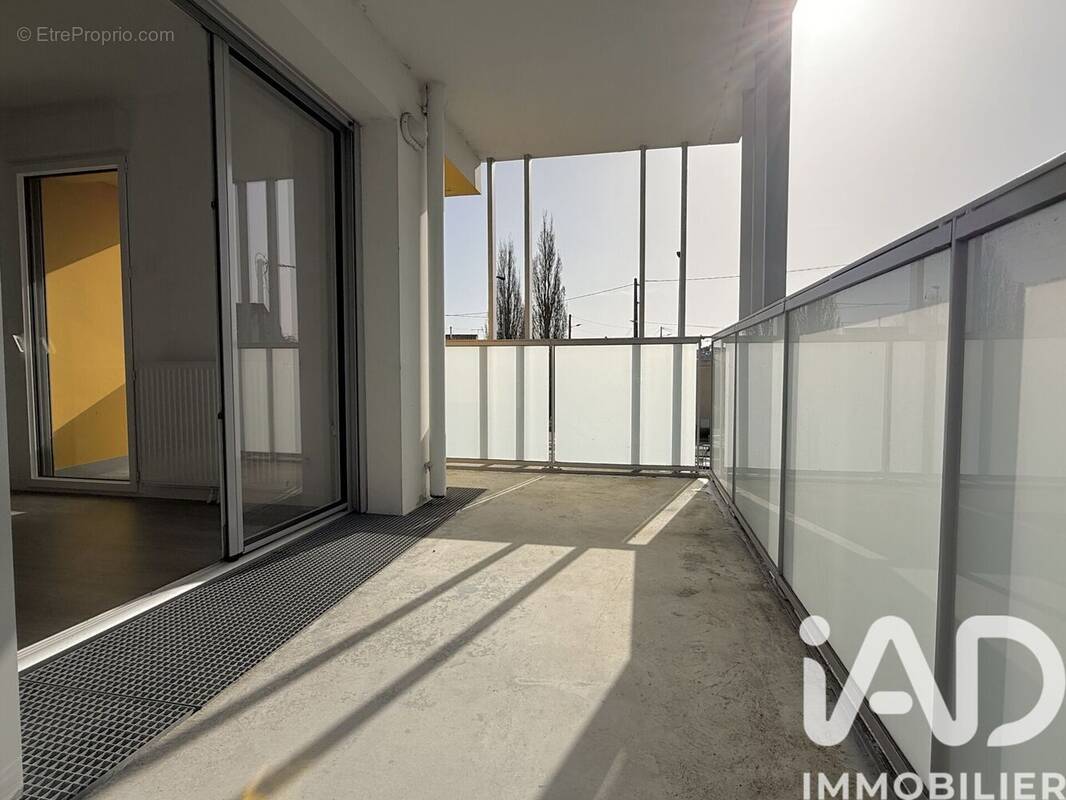 Photo 1 - Appartement à BOUGUENAIS