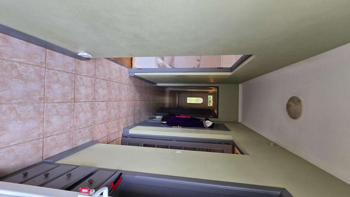 Photo 8 - Maison à LUSIGNAN