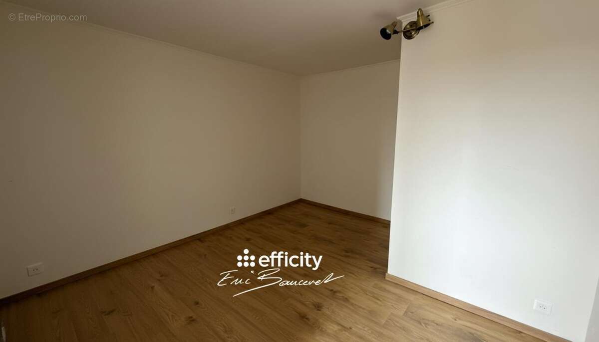 Maison 71 m² à Niort  - photo 6