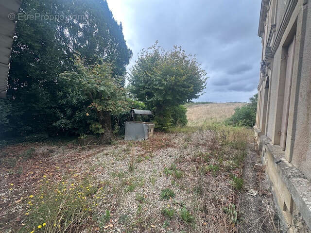 Maison à SAINTE-CROIX-DU-MONT