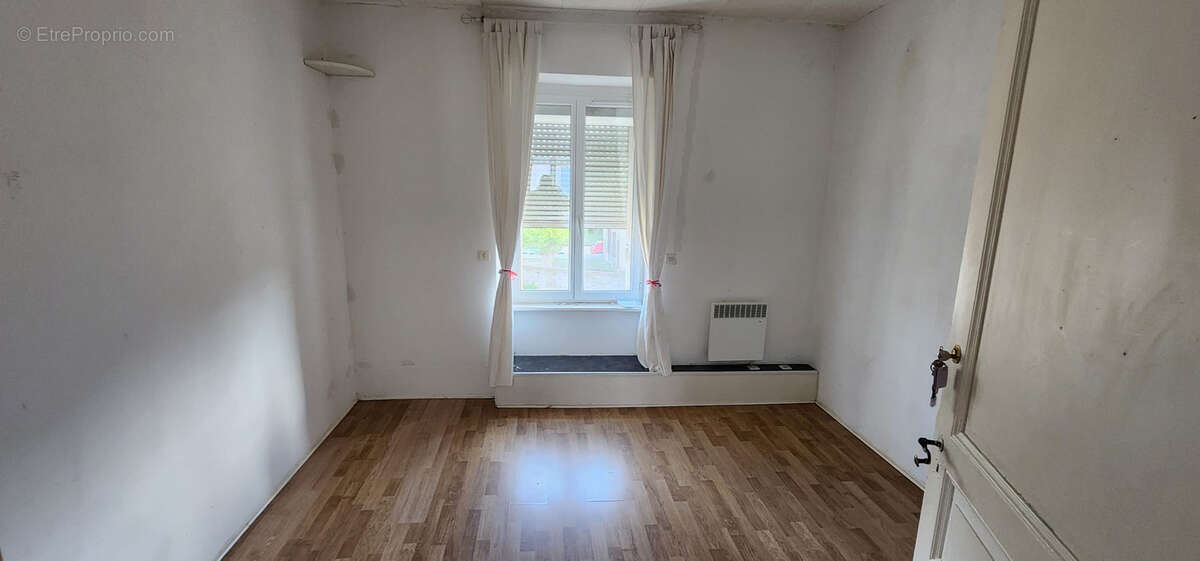 Maison à LA REDORTE