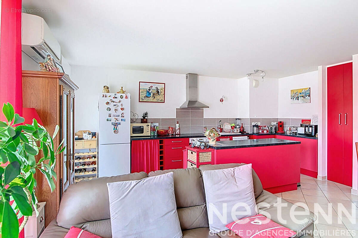 Appartement à SALERNES