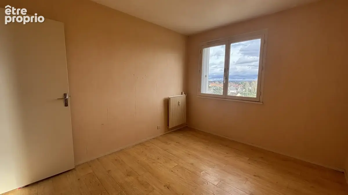 Appartement 60 m² à Fleury-Les-Aubrais  - photo 8