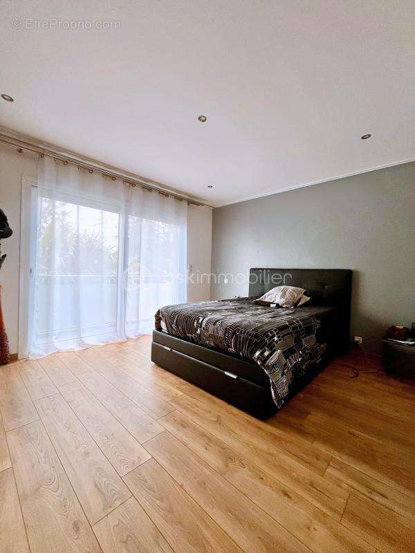 Maison à ORMESSON-SUR-MARNE