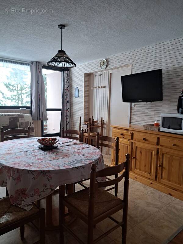 Appartement à BESSE-ET-SAINT-ANASTAISE