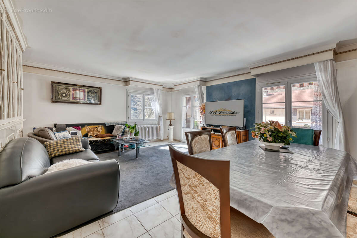Appartement à SAINT-SAUVEUR-SUR-TINEE