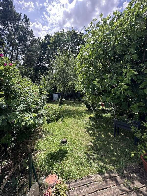 Maison familiale avec jardin - photo 9