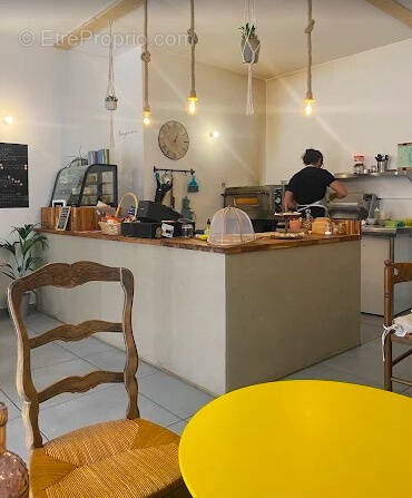 Commerce à MARSEILLE-7E